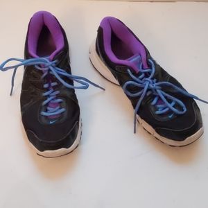 Nike Revolution 2 Active running sneakers-sz 8 1/2